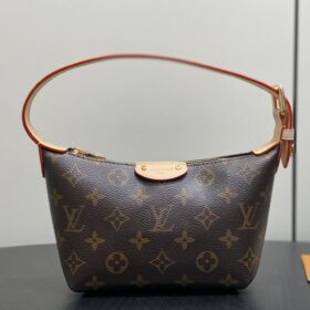 Pochette Hills