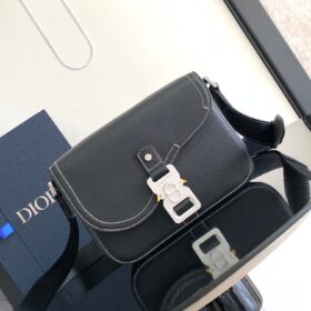 Small Saddle Messenger