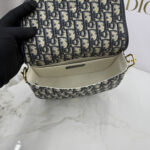 Bobby Bag Medium - Image 8