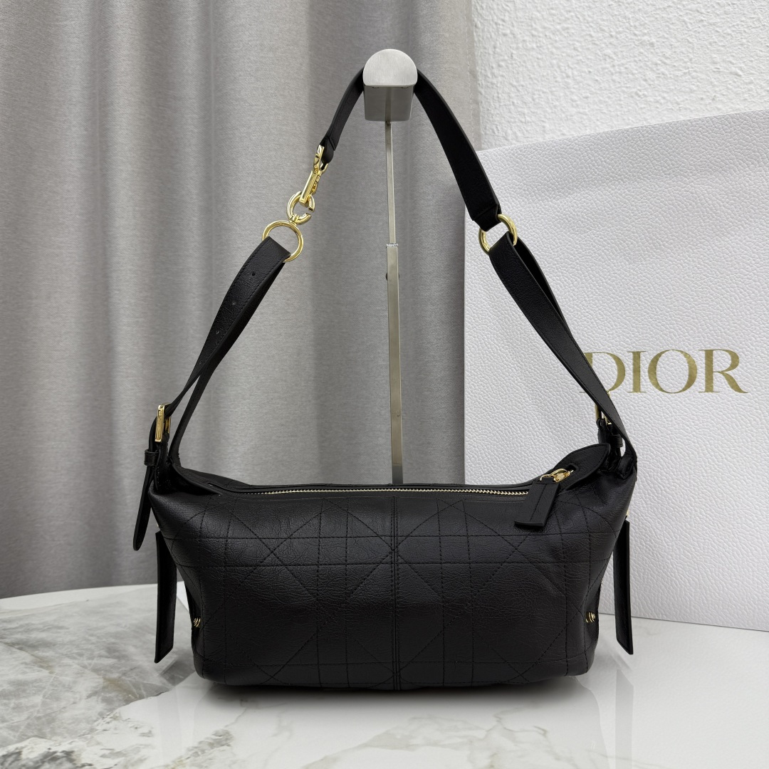 cmp_windows1766611704767_667228387-798720885.jpg Small D-Journey Bag - Image 1