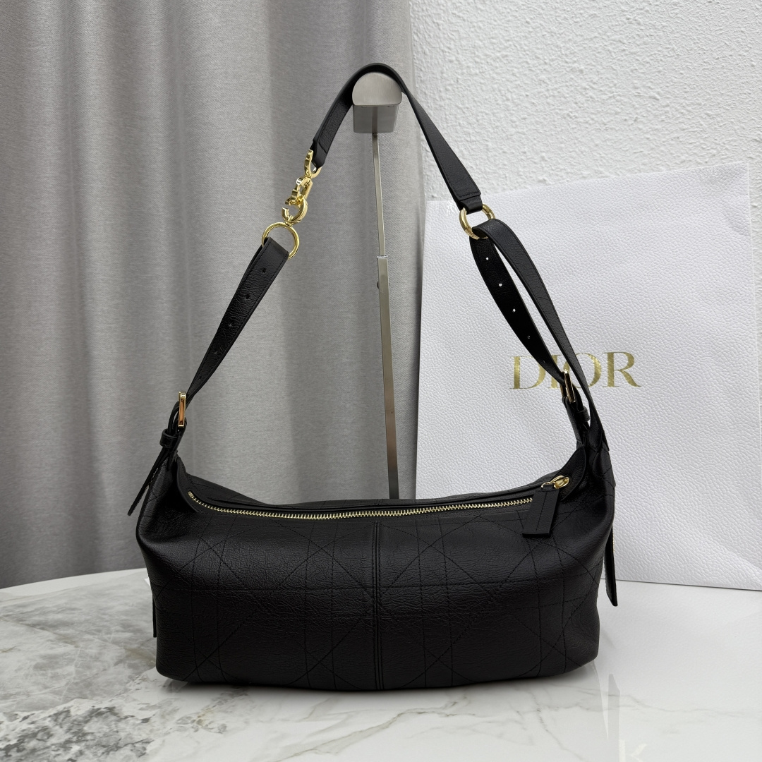 cmp_windows1768523983639_905009095-289686472.jpg Medium D-Journey Bag - Image 1