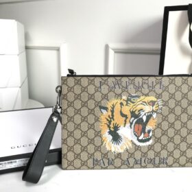 Gucci Bestiary pouch