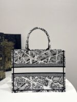 Book Tote Medium - Image 5
