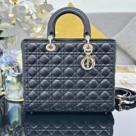 Lady Dior Large 32cm