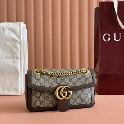 GG Marmont medium  shoulder bag 26cm