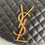 ICARE hobo in quilted nappa - Image 5