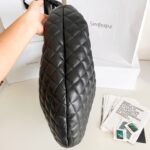 ICARE hobo in quilted nappa - Image 4