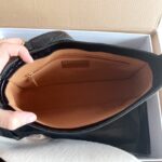 Le 5A 7 Hobo Small - Image 9