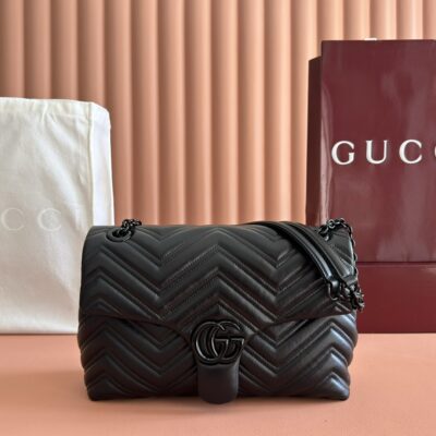GG Marmont medium shoulder bag