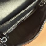 GG Marmont medium shoulder bag - Image 9