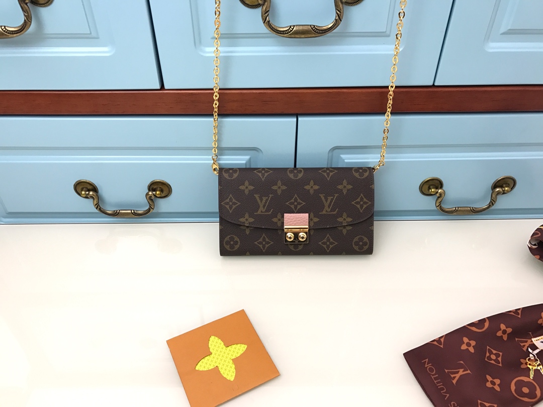 1545715271_4215508832_0 CROISETTE CHAIN WALLET - Image 1