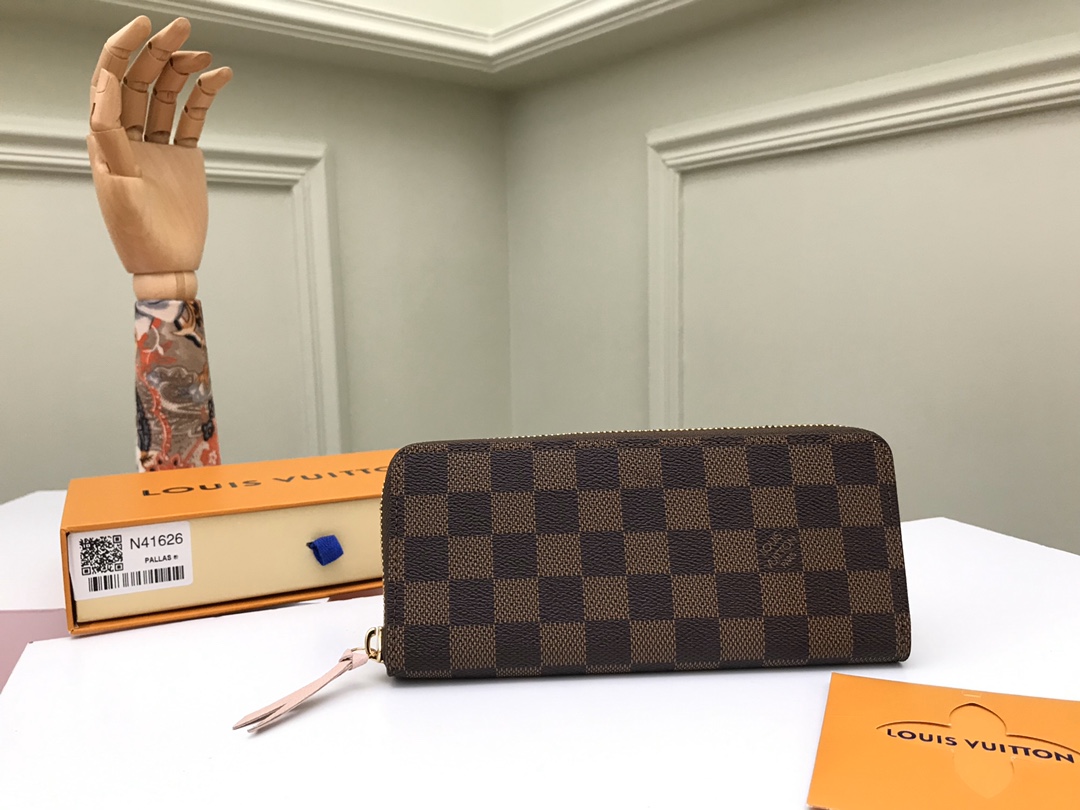 i1575392325_5960_0.jpg CLEMENCE Wallet - Image 1