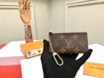 KEY POUCH