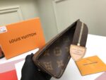 TOILETRY POUCH 19 - Image 4