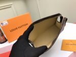 TOILETRY POUCH 19 - Image 8