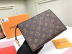 TOILETRY POUCH 19 - Image 9