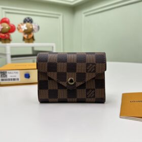 VICTORINE WALLET