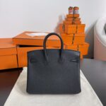 Birkin 25/30/35 in Togo Leather - Image 4