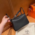 Mini Lindy 26cm in Clemence Leather - Image 7